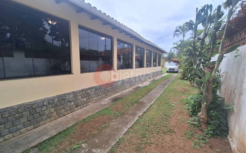 Casa à venda com 5 quartos, 230m² - Foto 45