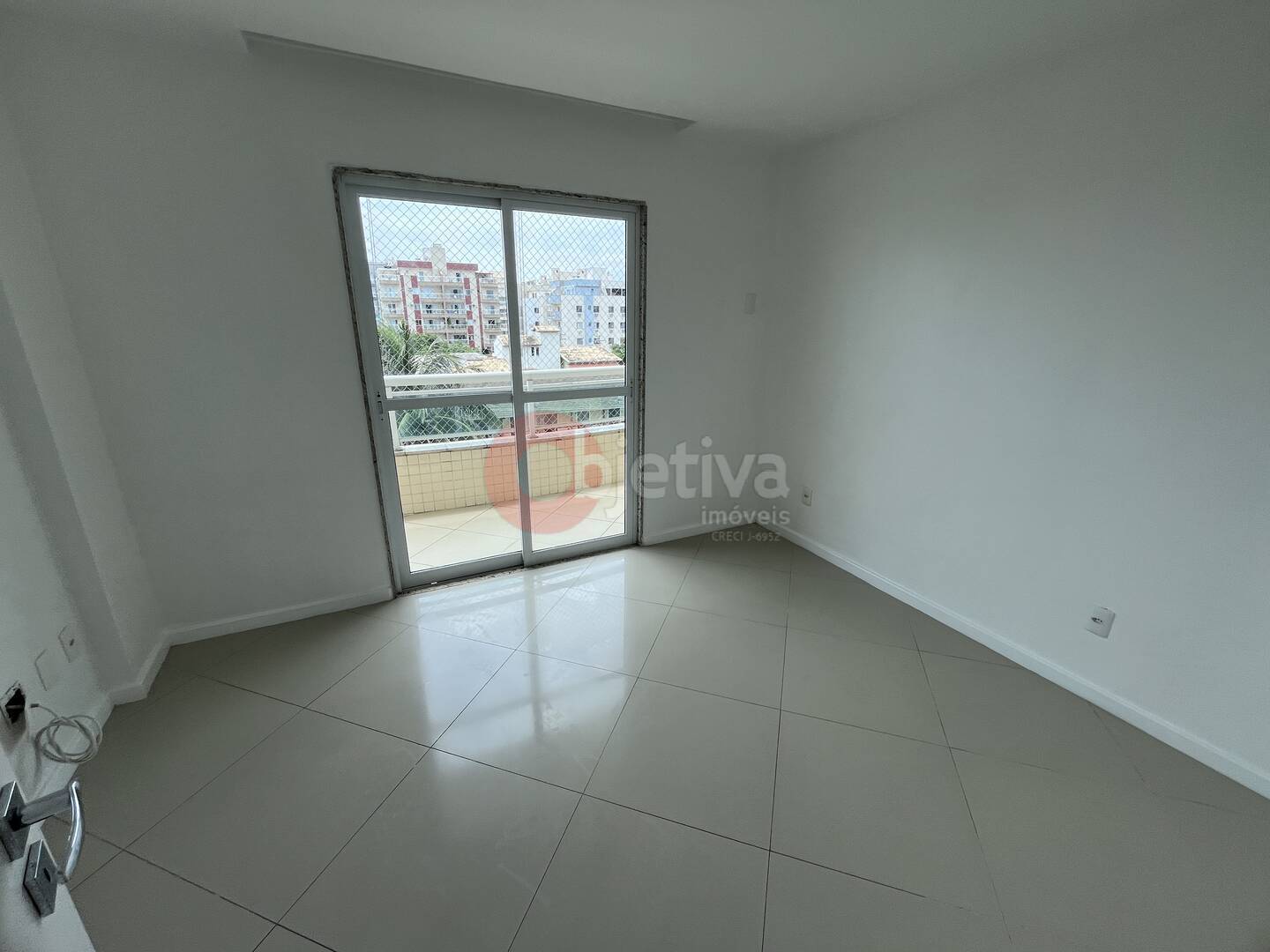 Apartamento para alugar com 2 quartos, 100m² - Foto 11