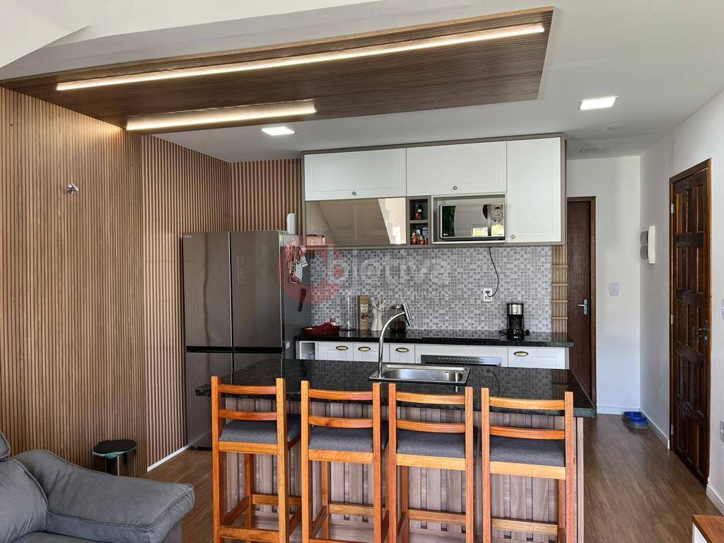 Casa à venda com 3 quartos, 180m² - Foto 4