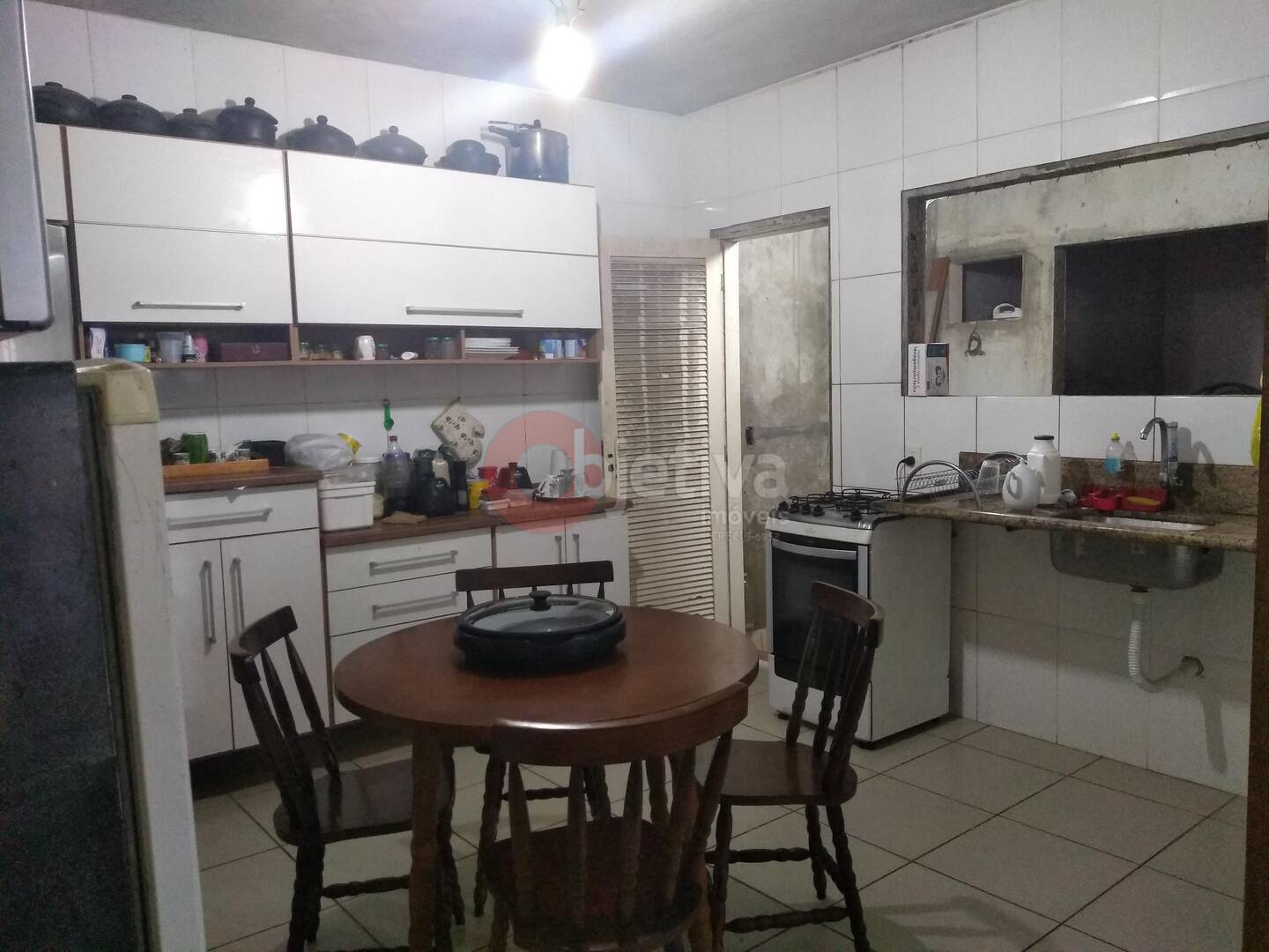 Casa à venda com 6 quartos, 280m² - Foto 8