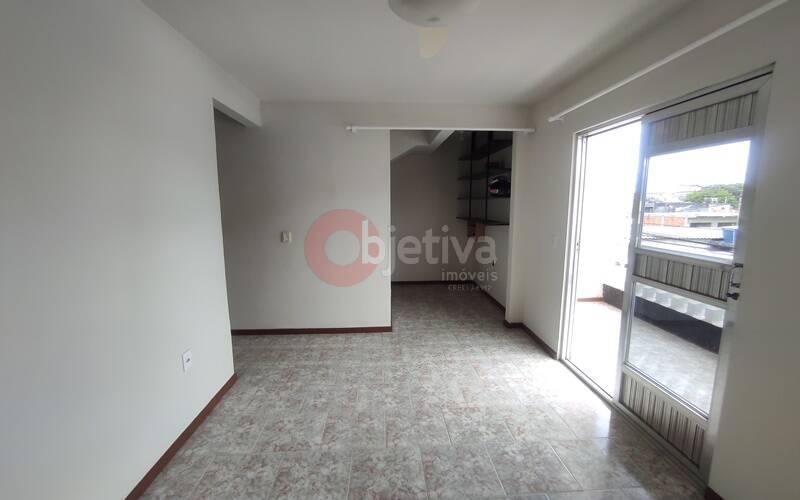 Apartamento à venda com 2 quartos, 60m² - Foto 2