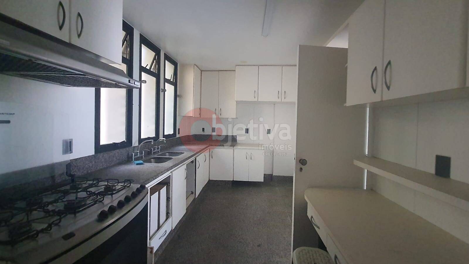 Apartamento à venda com 4 quartos, 180m² - Foto 35