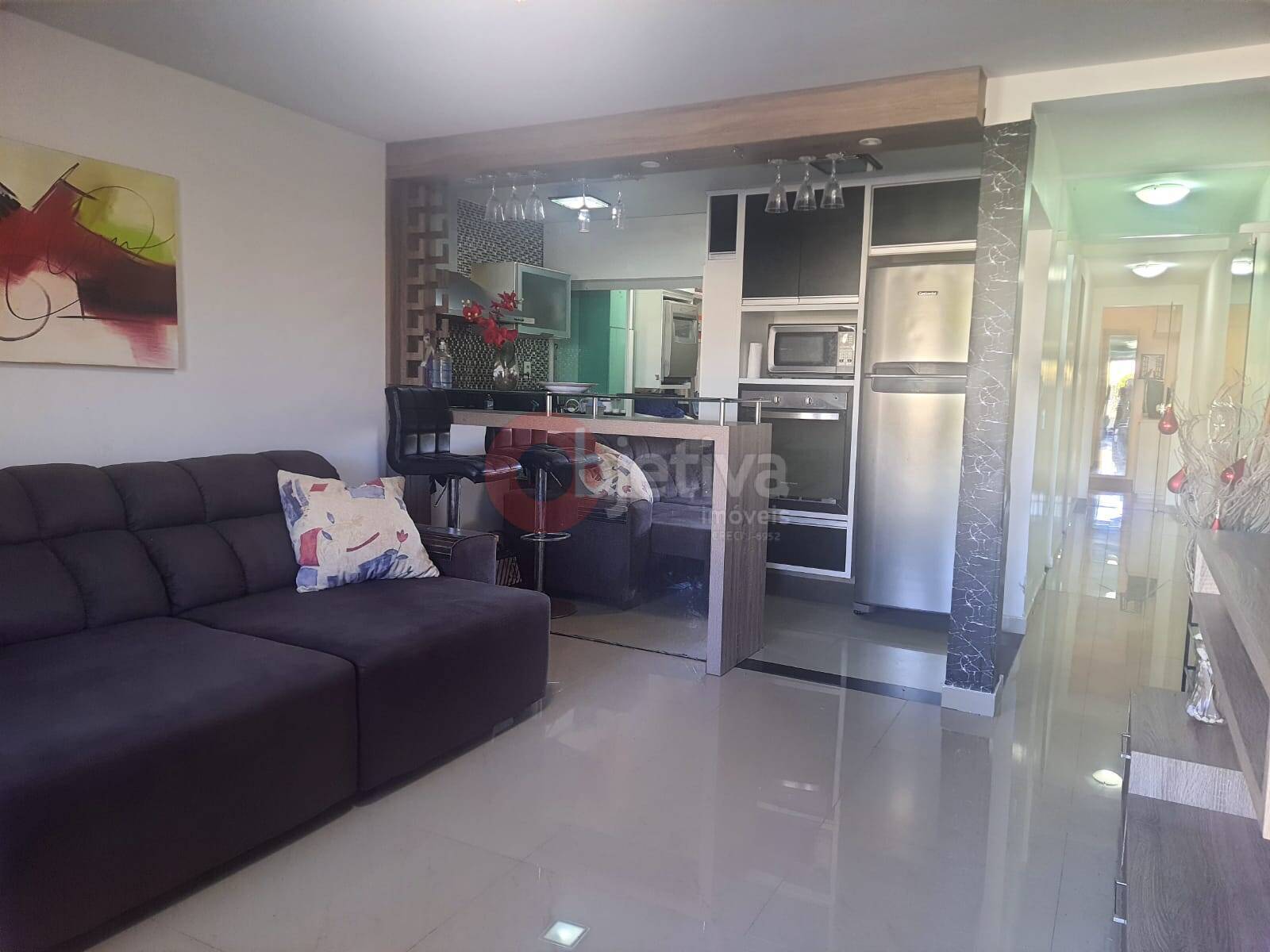 Casa à venda com 2 quartos, 65m² - Foto 4