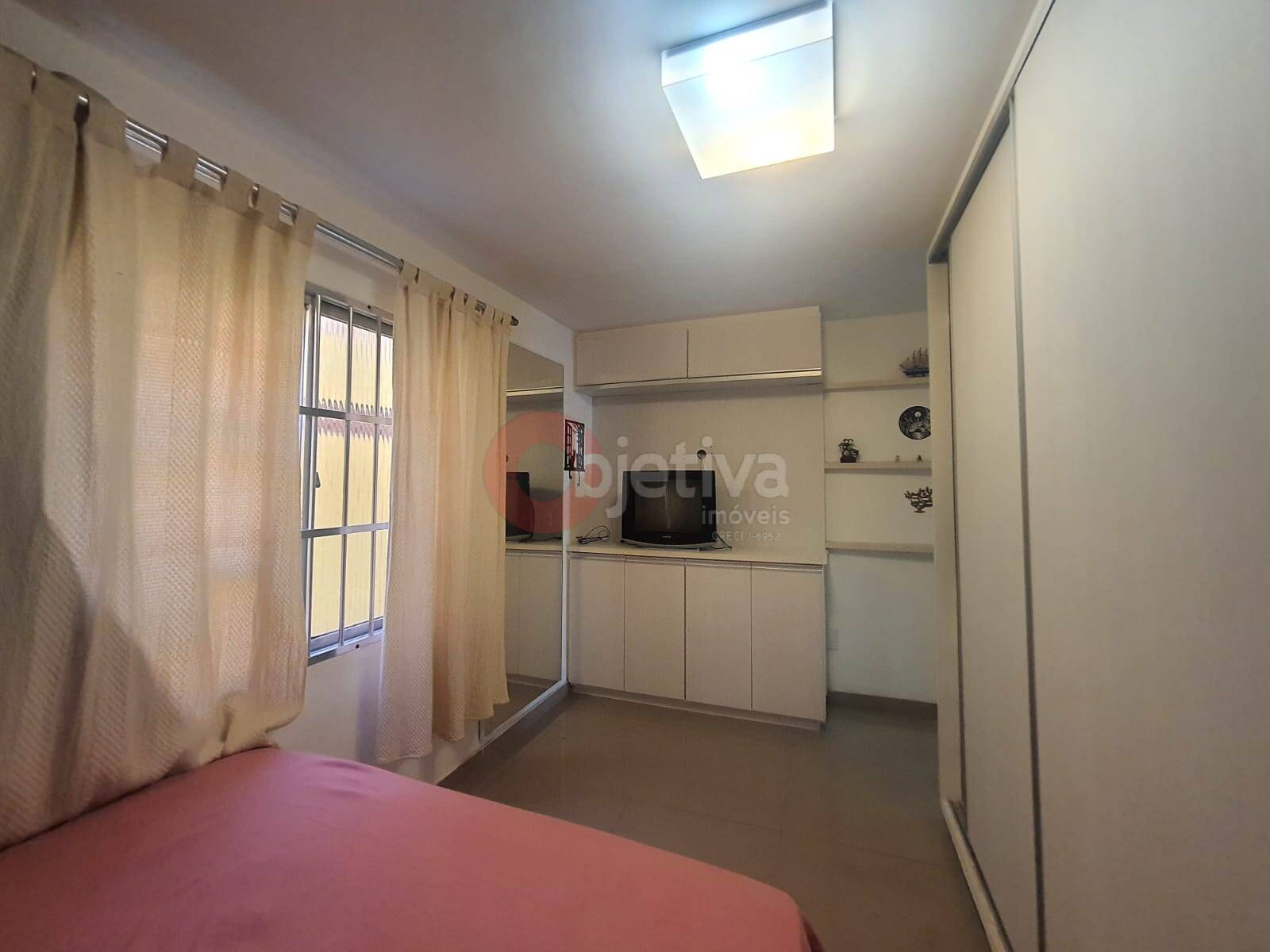 Casa à venda com 2 quartos, 65m² - Foto 15