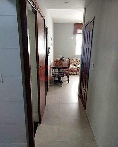 Apartamento à venda com 2 quartos, 70m² - Foto 3