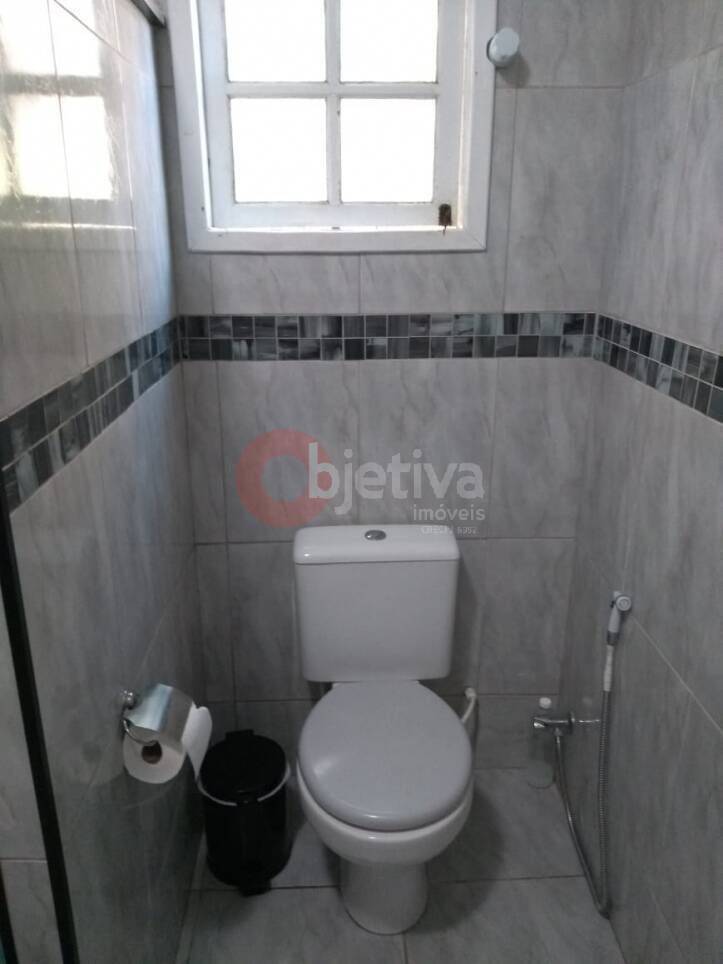 Casa à venda com 3 quartos, 300m² - Foto 9