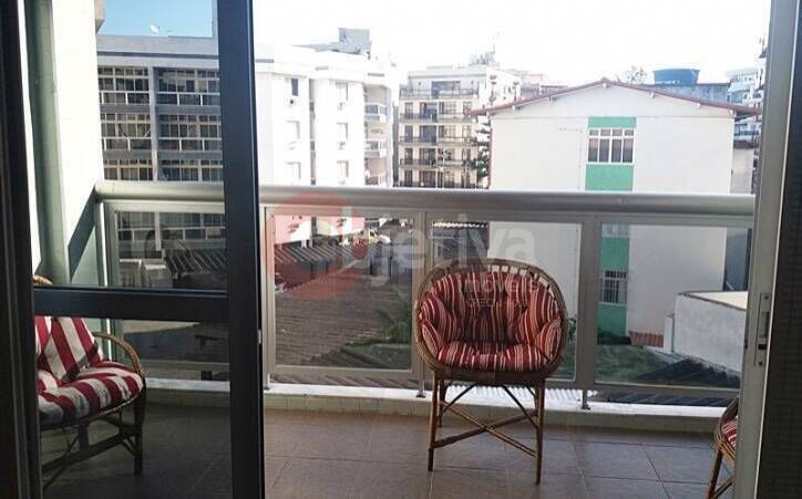 Apartamento à venda com 3 quartos, 150m² - Foto 7