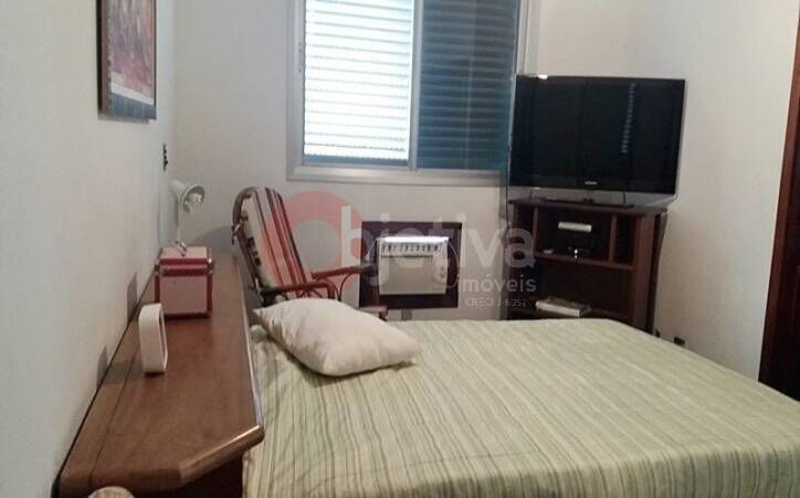 Apartamento à venda com 3 quartos, 150m² - Foto 9