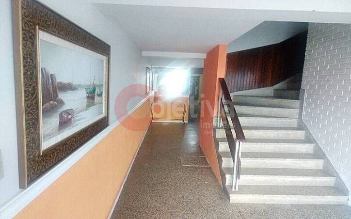 Apartamento à venda com 2 quartos, 70m² - Foto 9