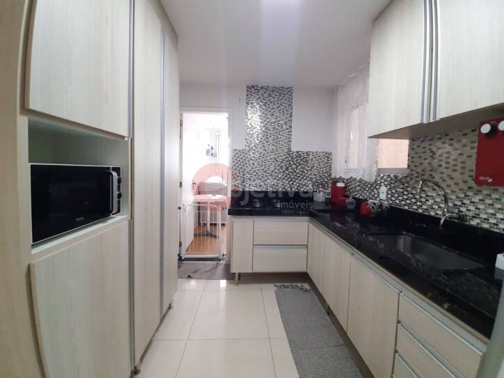 Apartamento para alugar com 2 quartos, 121m² - Foto 4