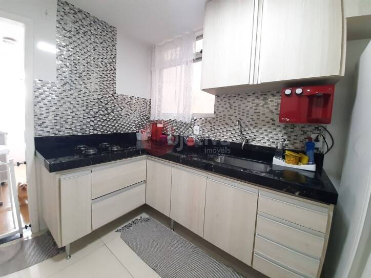 Apartamento para alugar com 2 quartos, 121m² - Foto 5