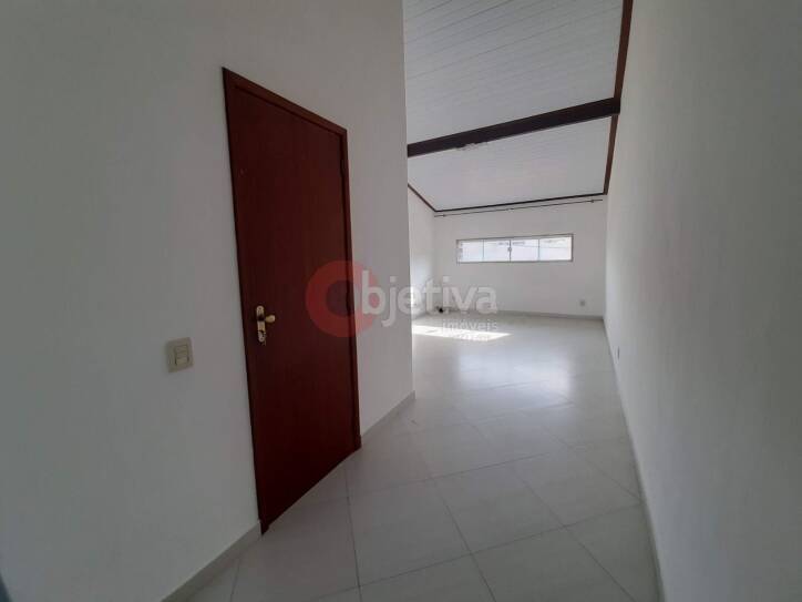 Casa para alugar com 3 quartos, 110m² - Foto 13