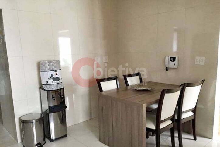 Casa à venda com 3 quartos, 208m² - Foto 15