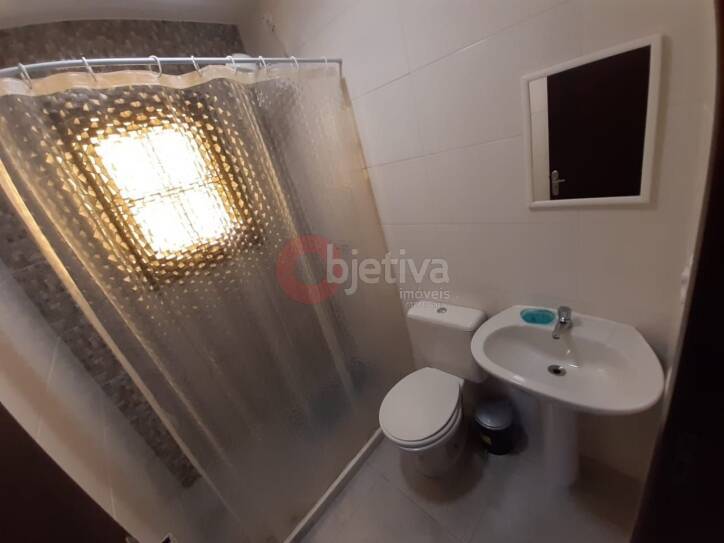 Casa para alugar com 3 quartos, 150m² - Foto 8