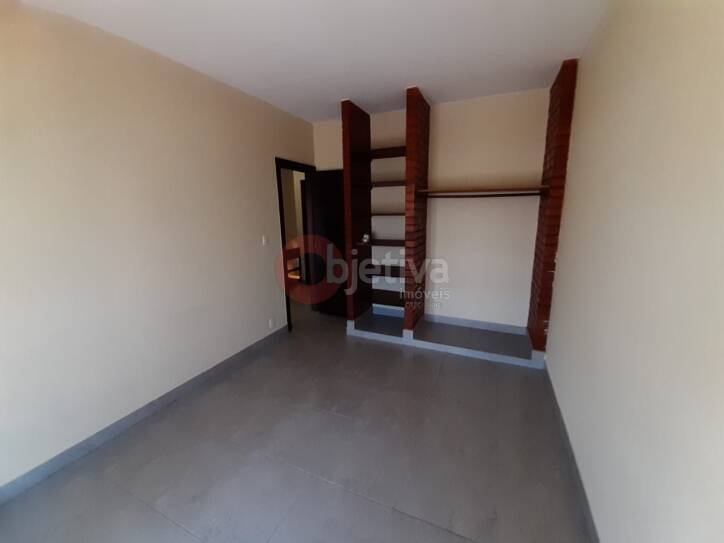 Casa para alugar com 3 quartos, 150m² - Foto 12