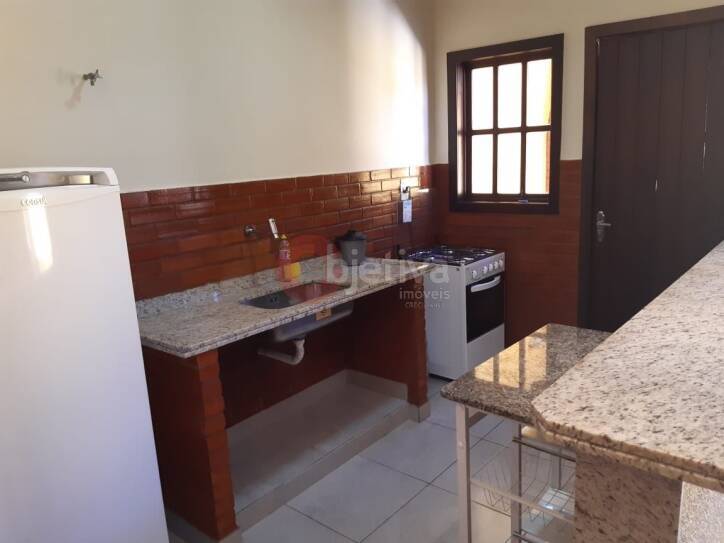 Casa para alugar com 3 quartos, 150m² - Foto 17