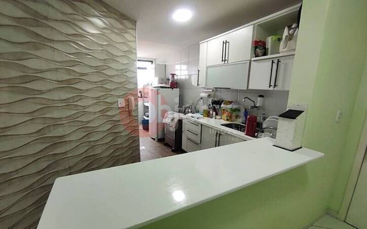 Apartamento à venda com 3 quartos, 170m² - Foto 15