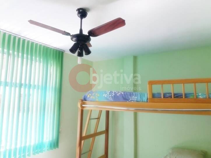 Apartamento à venda com 2 quartos, 75m² - Foto 4