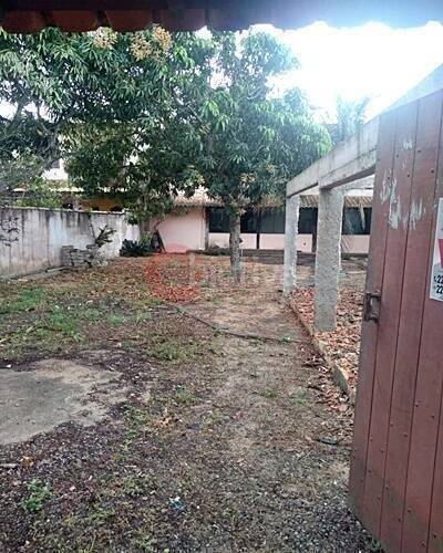 Casa à venda com 3 quartos, 1000m² - Foto 2