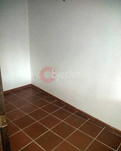 Casa à venda com 3 quartos, 1000m² - Foto 9