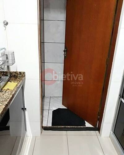 Casa à venda com 3 quartos, 110m² - Foto 19