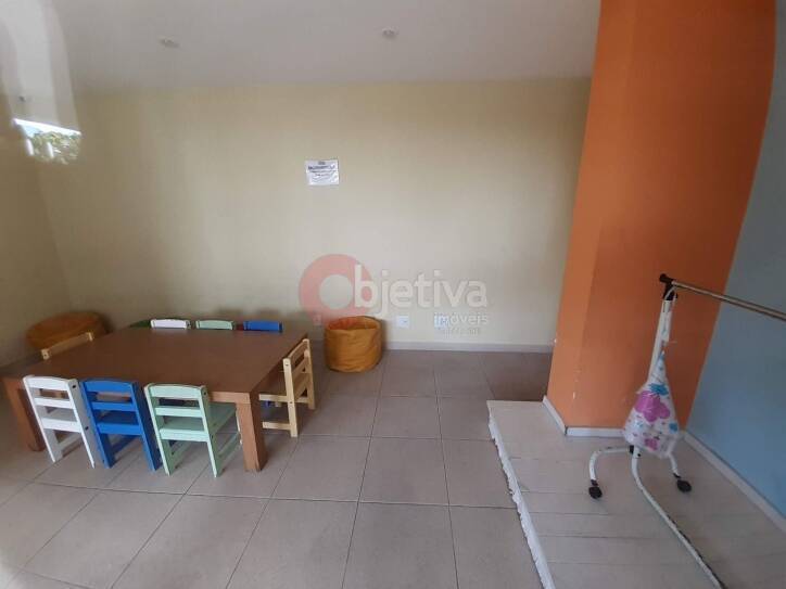 Apartamento para alugar com 3 quartos, 95m² - Foto 3