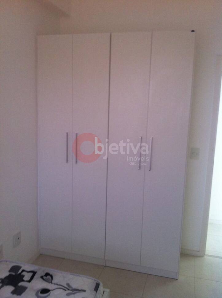 Apartamento à venda com 2 quartos, 75m² - Foto 10