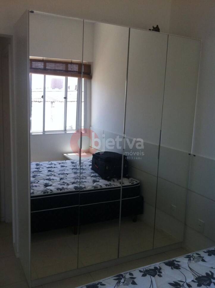 Apartamento à venda com 2 quartos, 75m² - Foto 13