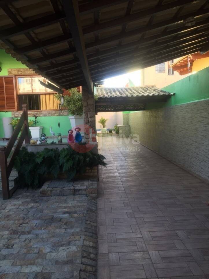 Casa à venda com 4 quartos, 360m² - Foto 5