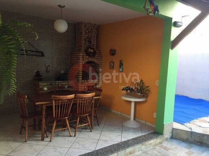 Casa à venda com 4 quartos, 360m² - Foto 12