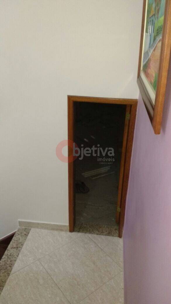 Casa à venda com 4 quartos, 360m² - Foto 26