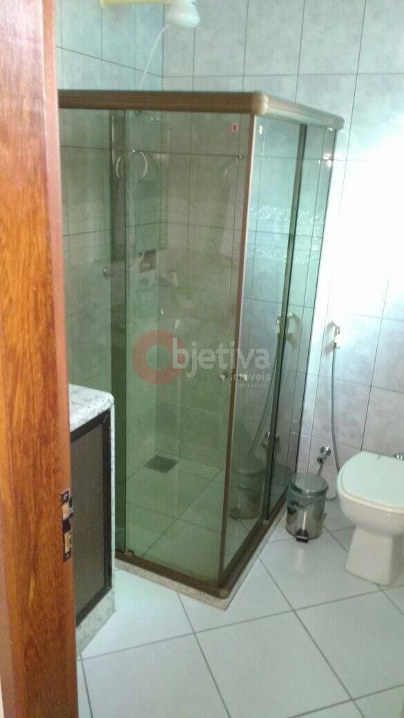 Casa à venda com 4 quartos, 360m² - Foto 38