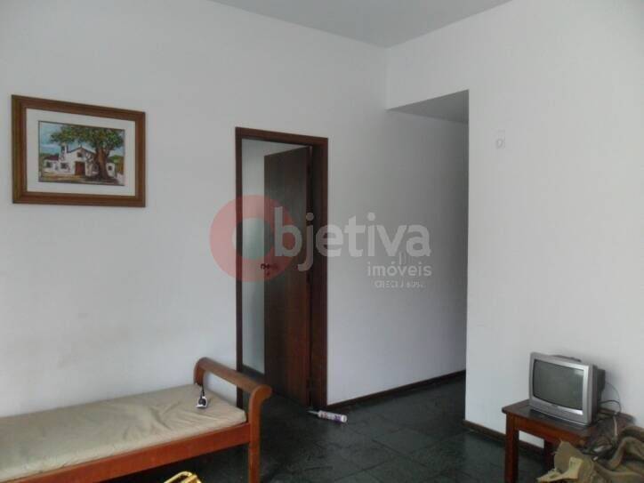 Apartamento à venda com 2 quartos, 85m² - Foto 4