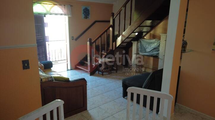 Apartamento à venda com 2 quartos, 85m² - Foto 32