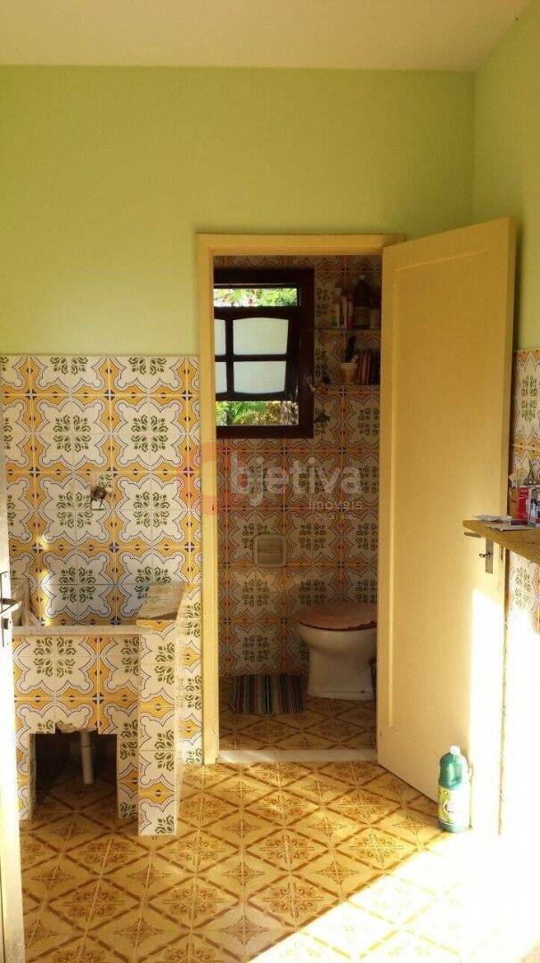 Casa à venda com 3 quartos, 1020m² - Foto 15