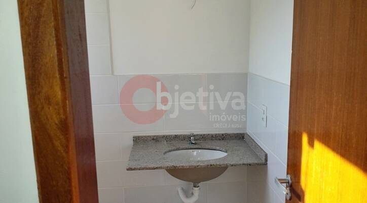 Casa à venda com 2 quartos, 80m² - Foto 19