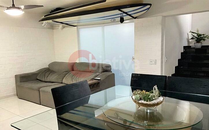 Casa à venda com 3 quartos, 90m² - Foto 2