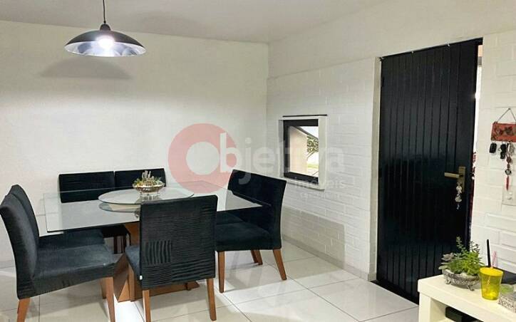 Casa à venda com 3 quartos, 90m² - Foto 4