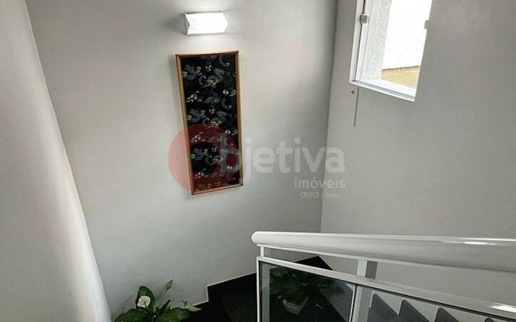 Casa à venda com 3 quartos, 90m² - Foto 6