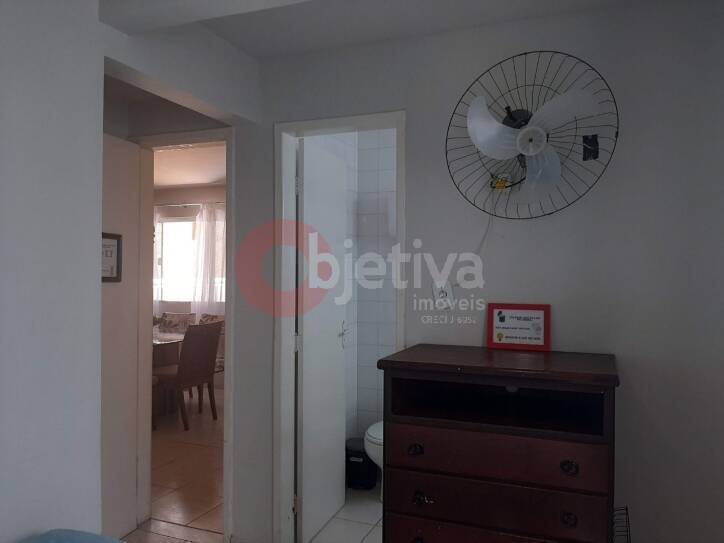 Casa à venda com 6 quartos, 185m² - Foto 15