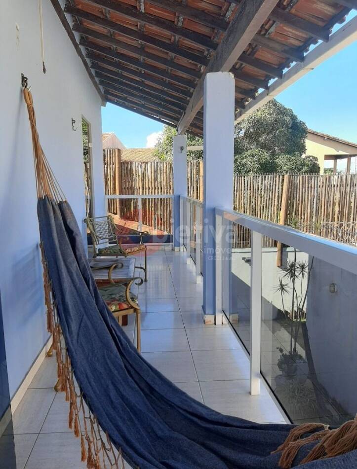 Casa à venda com 6 quartos, 185m² - Foto 25