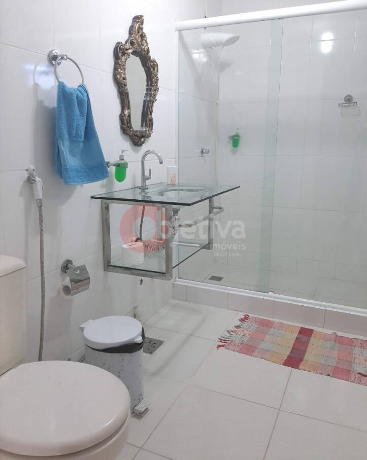 Casa à venda com 6 quartos, 185m² - Foto 29