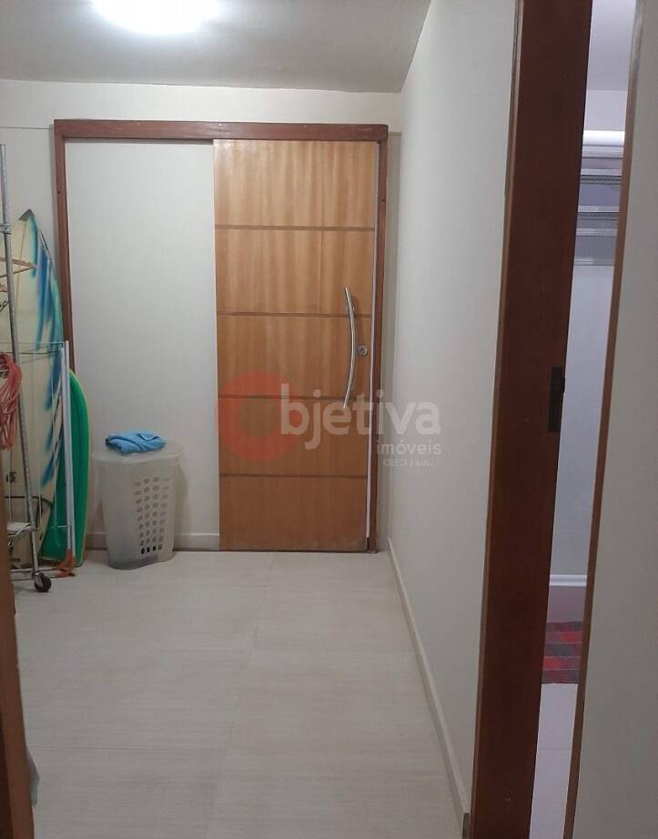 Casa à venda com 6 quartos, 185m² - Foto 31