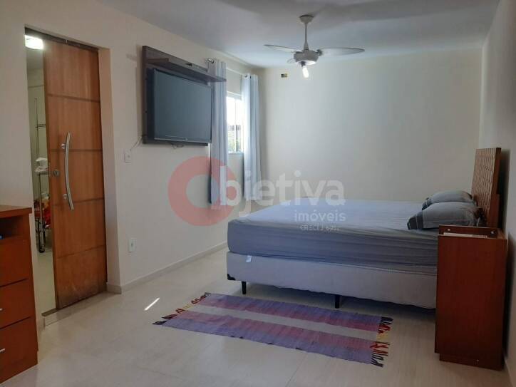 Casa à venda com 6 quartos, 185m² - Foto 33