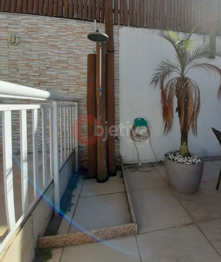 Casa à venda com 6 quartos, 185m² - Foto 48