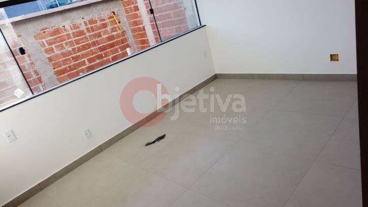 Casa à venda com 3 quartos, 330m² - Foto 20