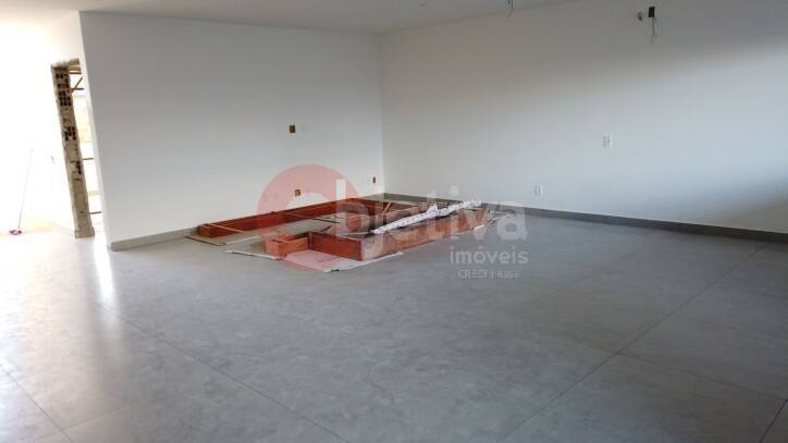 Casa à venda com 3 quartos, 330m² - Foto 22