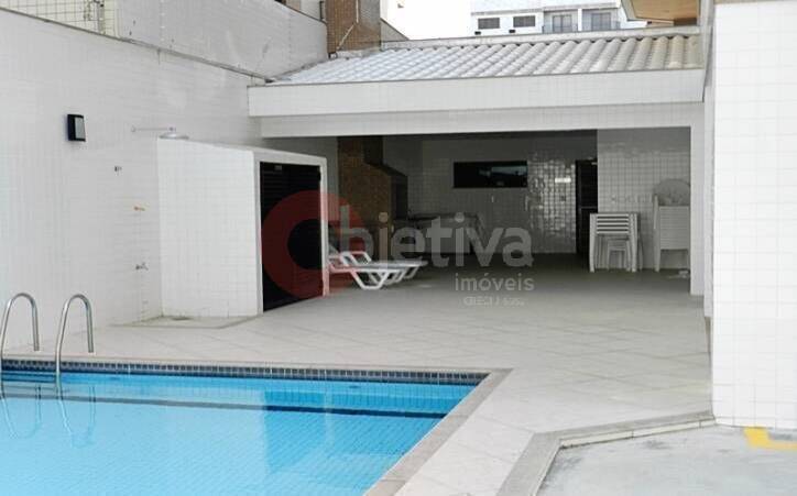 Apartamento à venda com 3 quartos, 125m² - Foto 1