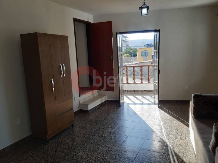 Casa à venda com 4 quartos, 200m² - Foto 8