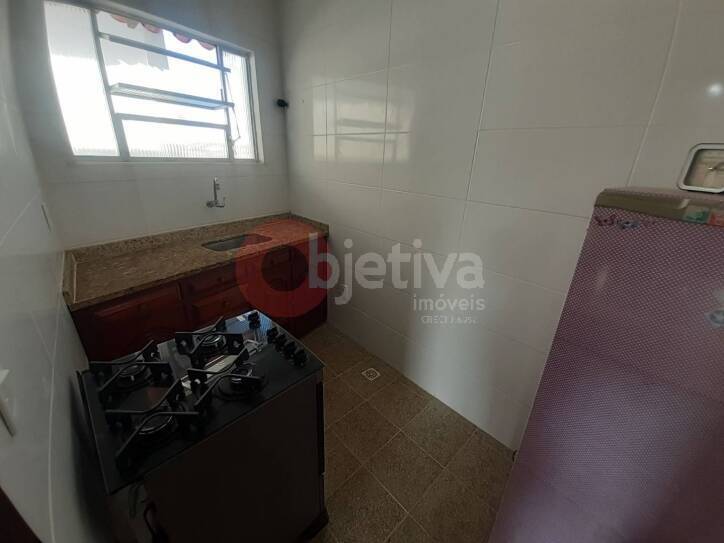 Casa à venda com 4 quartos, 200m² - Foto 10